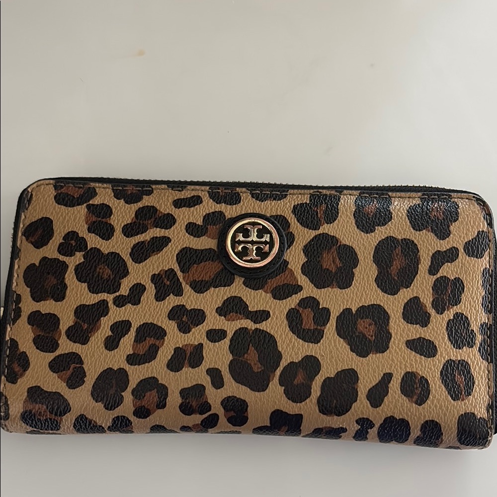 Tory Burch Tan and Black Leopard Wallet